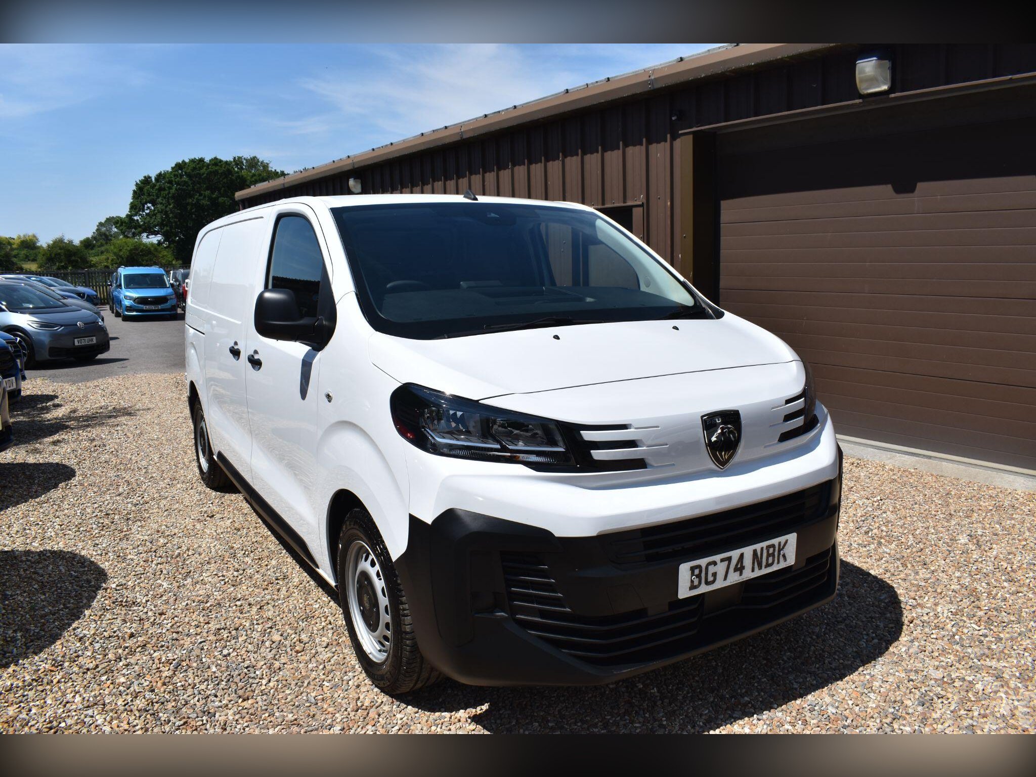 Peugeot E-Expert dealer public-web source image