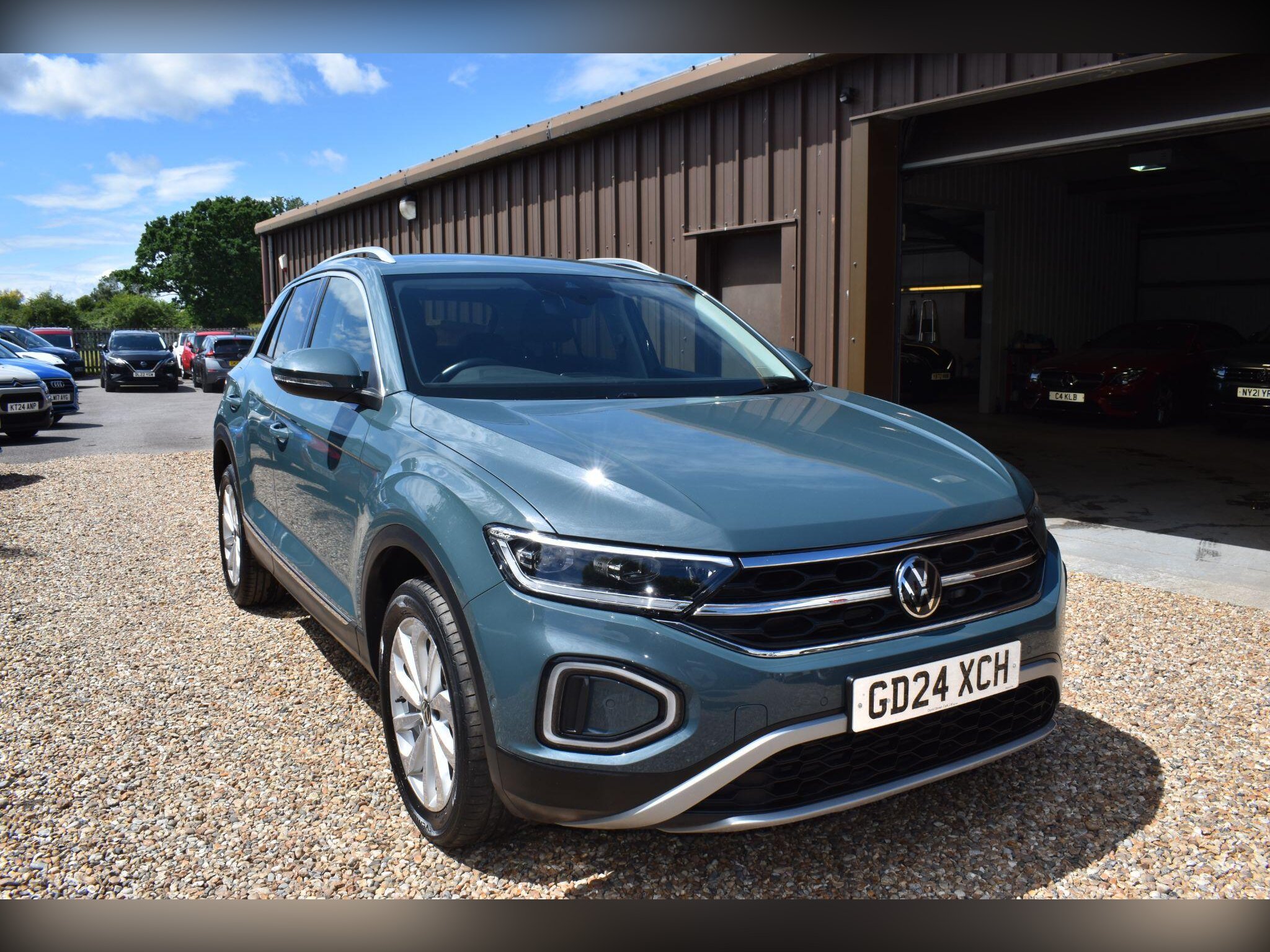 Volkswagen T-Roc dealer public-web source image