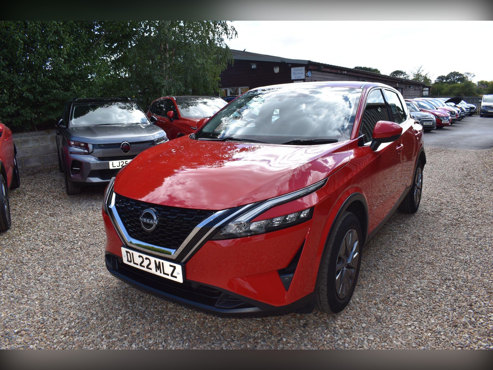 Nissan Qashqai listing photo
